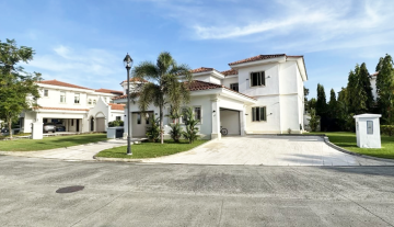 Venta Casa de Lujo en Santa María Fairway Estate, Juan Díaz